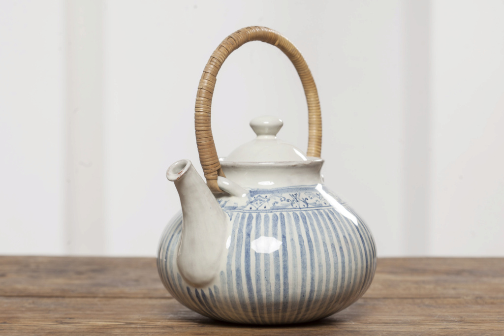 Danish tea pot with triangular mark Img_1811