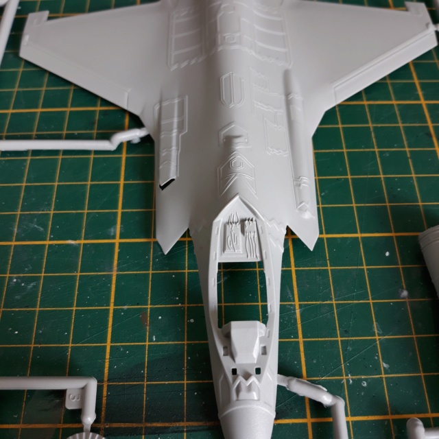 [REVELL] LOCKHEED F-35A LIGHTNING II RÉF 03868 20220793
