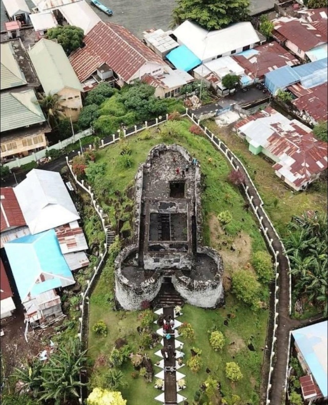 Форт Толукко — небольшая крепость на восточном побережье Тернате, Маллукские острова, у берегов Индонезии Photo_23
