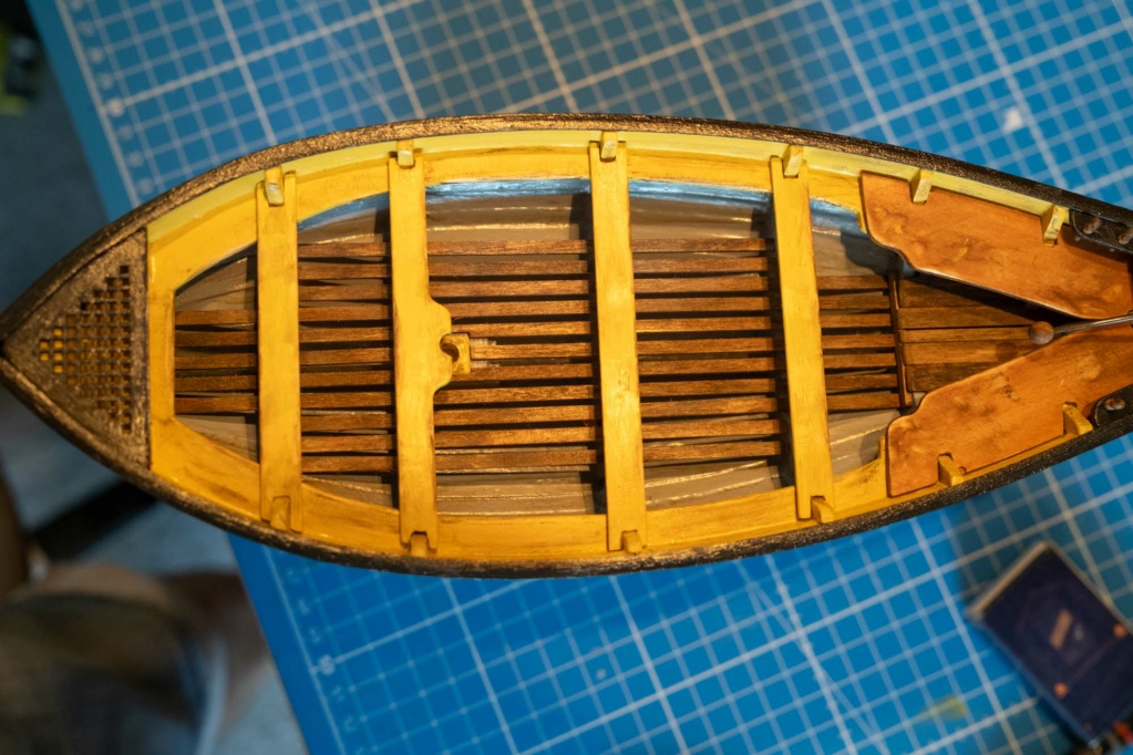 HMS Bounty's Jolly Boat [Artesania Latina 1/25°] de yann kermeur - Page 2 Dscf7830