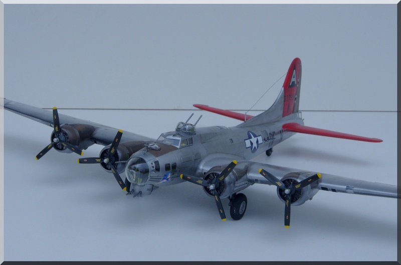 [AIRFIX] BOEING B 17 G "Mah Ideel" Réf A08005 Imgp7421