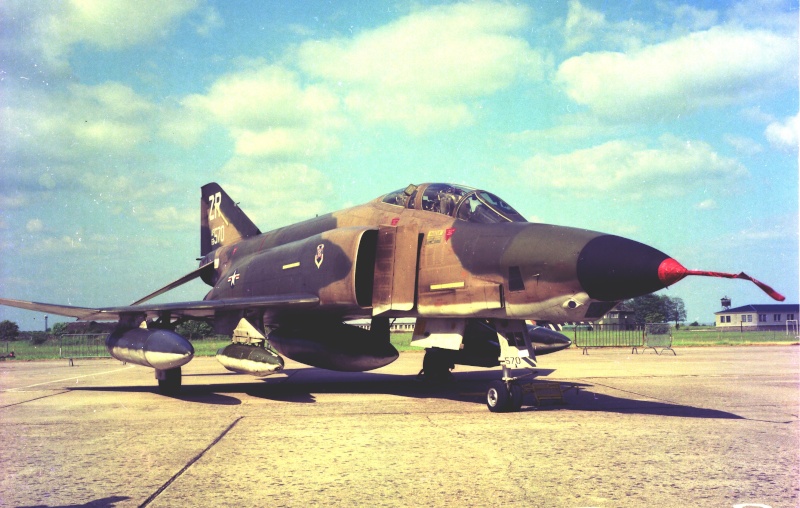 McDonnell F-4D Phantom II. Maquette Monogram Mc_don10