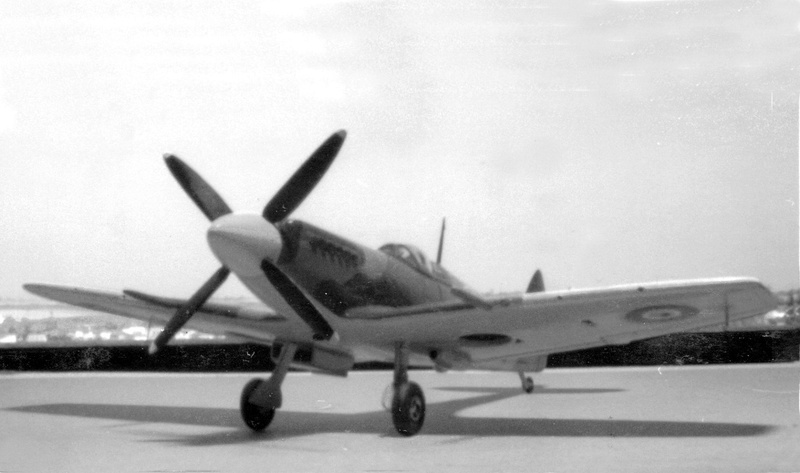 [AIRFIX] SUPERMARINE SPITFIRE Mk I 1940 Testé par l Armée de l Air Réf 01665 Spitfi15