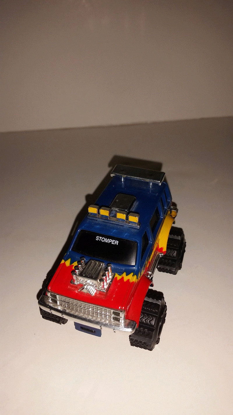 Rare: Miniature Dodge Caravan Custom Schape10