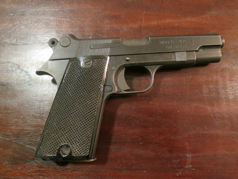 Pistolet réglementaire MAS Modèle 1935 "S" Img_2236