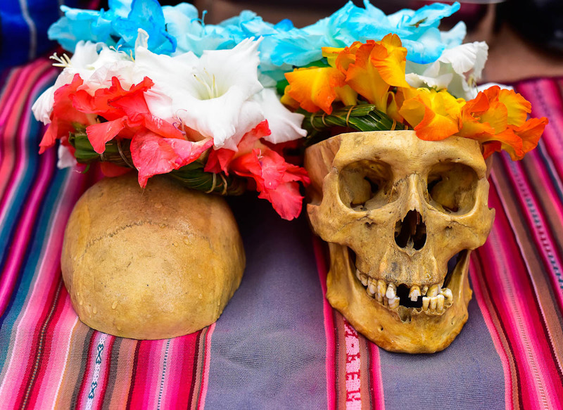 Les crânes honorés de la "Fiesta de las Natitas" en Bolivie D10