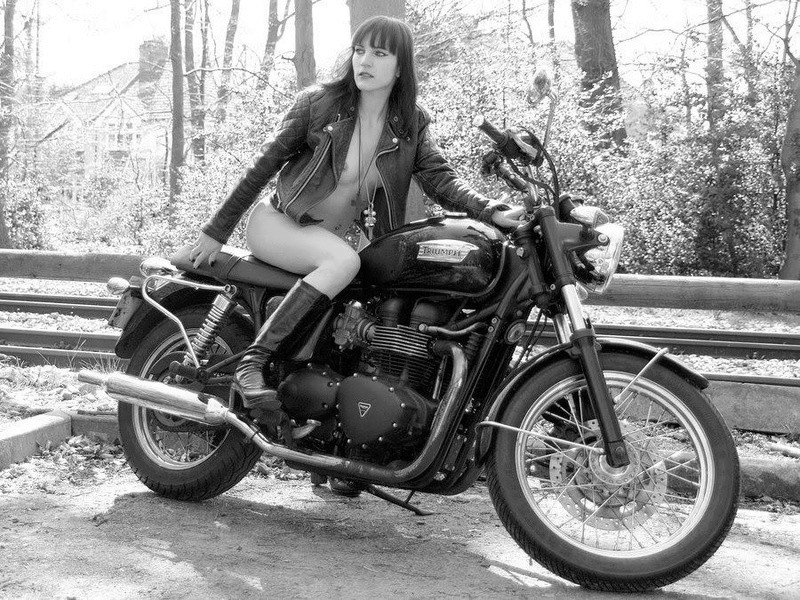 Babes & Bikes - Page 19 Girl-w10