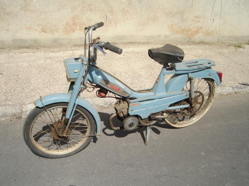 Les motos du Yeti Mobyle10