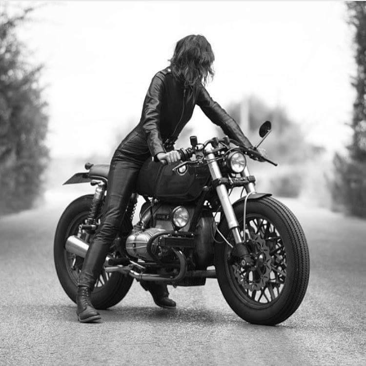 Babes & Bikes - Page 4 15873511