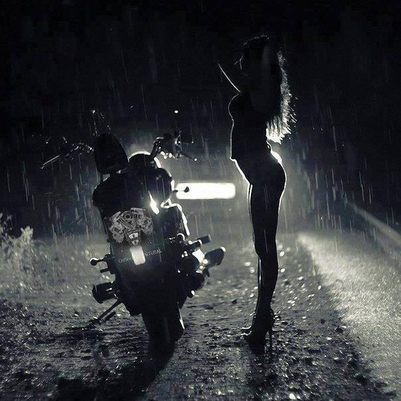 Babes & Bikes - Page 12 16427511
