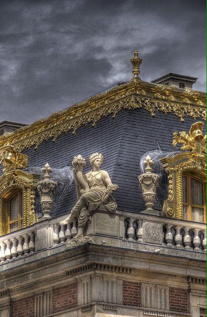 La cour de marbre à Versailles 16265510