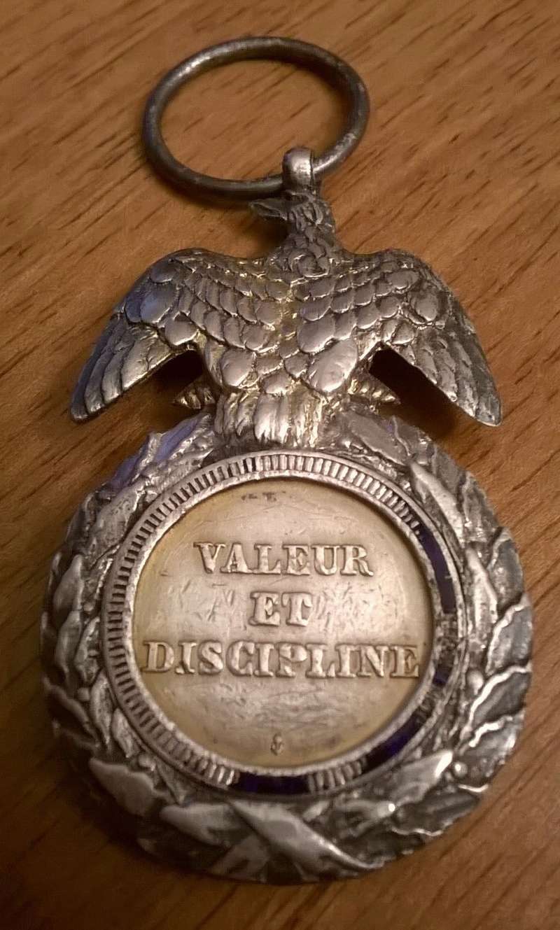 Médaille militaire Napoléon III ESC 3 A CLOTURER.  Fotfe810