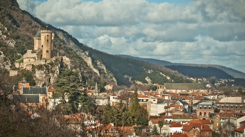 [Lyon] Jeu de rôle papier débutant - Page 4 Foix_c10