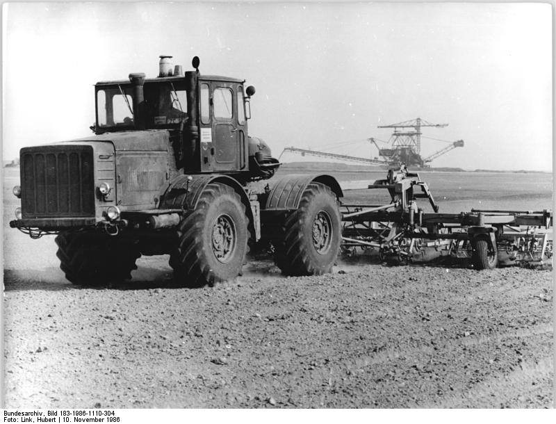 Collection Hachette en Russie: tracteurs au 1/43 Bundes10