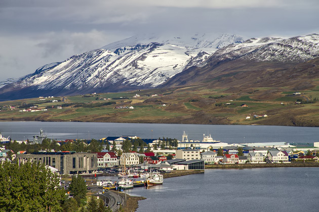 Dans le port d'Akureyri, y'a des marins qui rient Akurey10