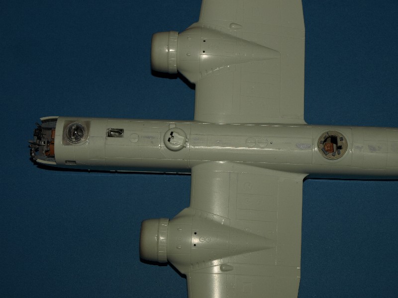 He-177 A5 "Greif" [Revell] 1/72. C'est fini aussi. P1017525