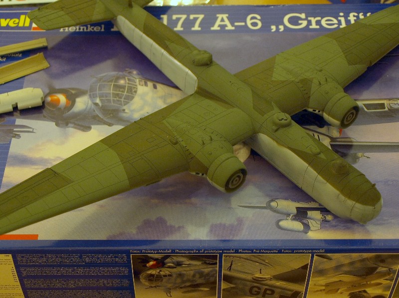He-177 A5 "Greif" [Revell] 1/72. C'est fini aussi. P1017542