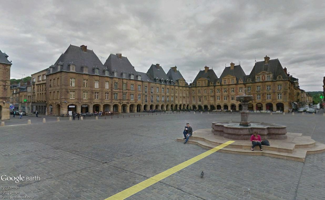 Street View : Places Royales Charle15