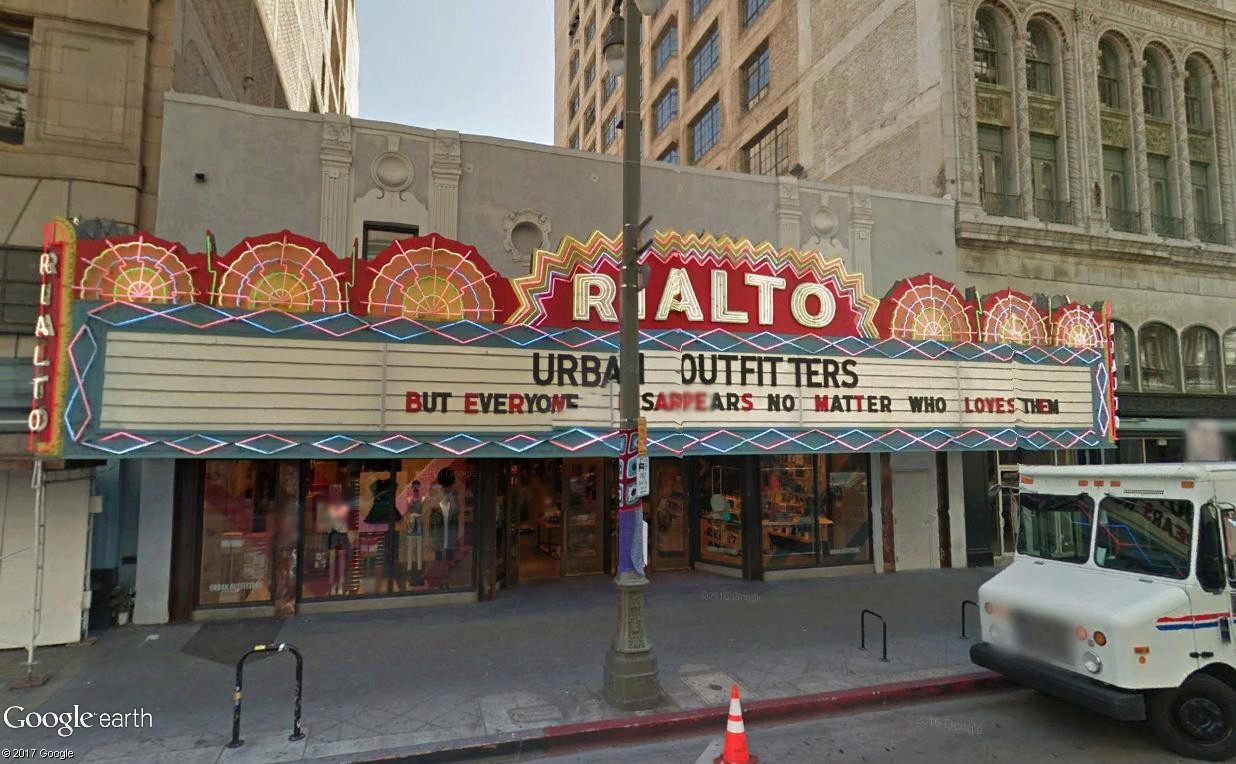 Los Angeles : le destin des anciens théâtres et cinémas de Broadway - Page 2 Rialto10