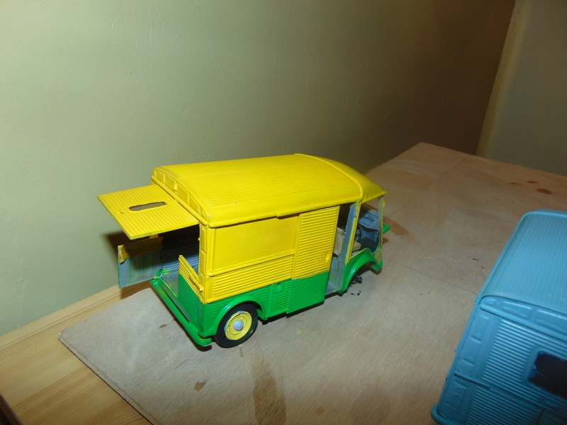 CITROËN Fourgon type H, le vélocycliste et l EDF Réf 80768 Dsc06181