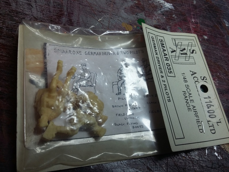 echange divers kit contre petit service de maquetiste ^^ 20161112