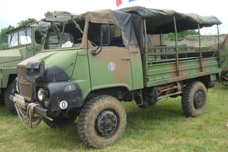 Re: Quels Engins au 1/35 souhaiteriez vous voir comme nouveauté au standards actuels,chez Heller? Simca-10