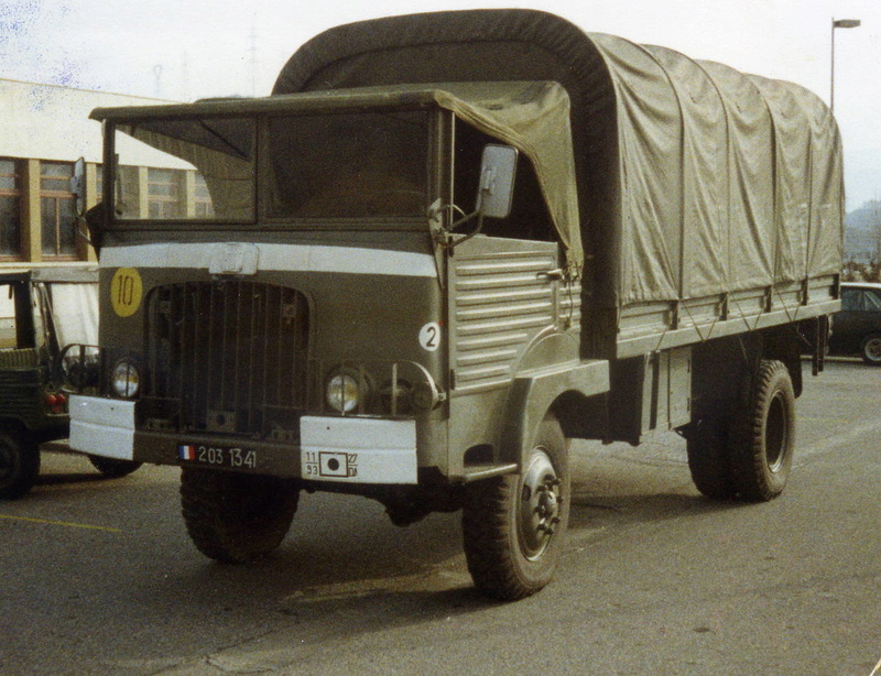 Re: Quels Engins au 1/35 souhaiteriez vous voir comme nouveauté au standards actuels,chez Heller? Simca_10