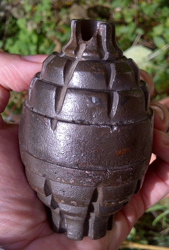 La grenade Besozzi  63521210