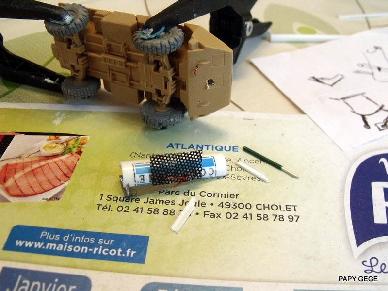 VABS SANITAIRE SYRACUSE VIB LEMIR ELI LINX MORTIER OPEX en scratch base Heller au 1/72 - Page 2 04-dsc14