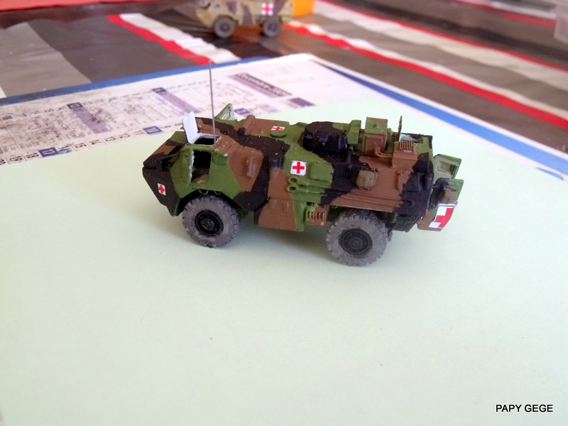 VABS SANITAIRE SYRACUSE VIB LEMIR ELI LINX MORTIER OPEX en scratch base Heller au 1/72 14-dsc14