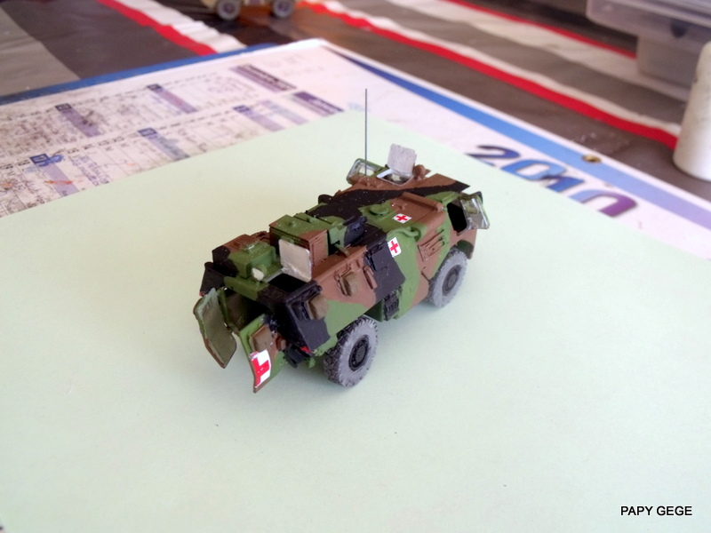 VABS SANITAIRE SYRACUSE VIB LEMIR ELI LINX MORTIER OPEX en scratch base Heller au 1/72 16-dsc12