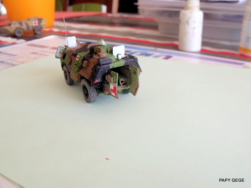 VABS SANITAIRE SYRACUSE VIB LEMIR ELI LINX MORTIER OPEX en scratch base Heller au 1/72 17-dsc12
