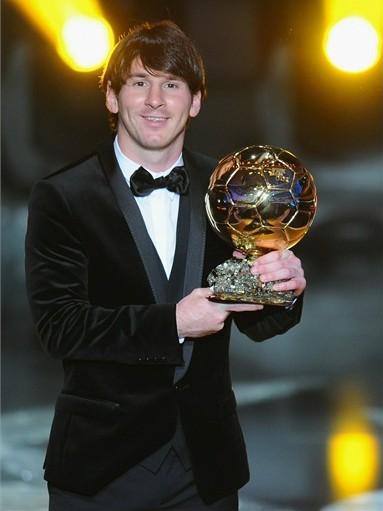 Qui Remportera Le Ballon D'Or 2010,Selon Vous ? - Page 4 A14