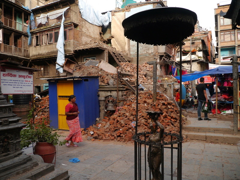 [NEPAL] 25 Avril 2015 Terrible tremblement de Terre! P1970110