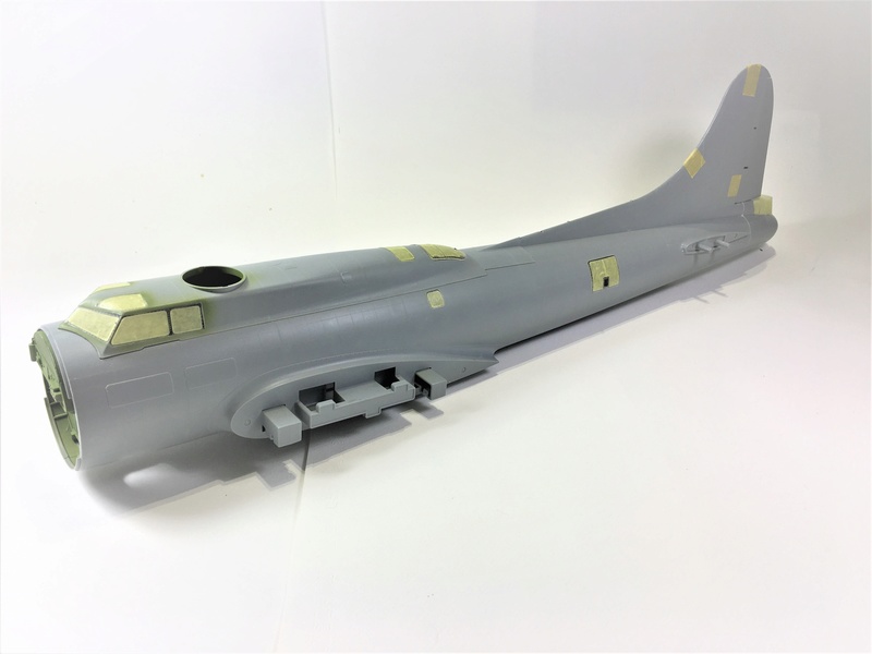 [HK models - 1/32] B17-G "Flying Fortress" - "The Betty-L" - Page 4 Img_7811