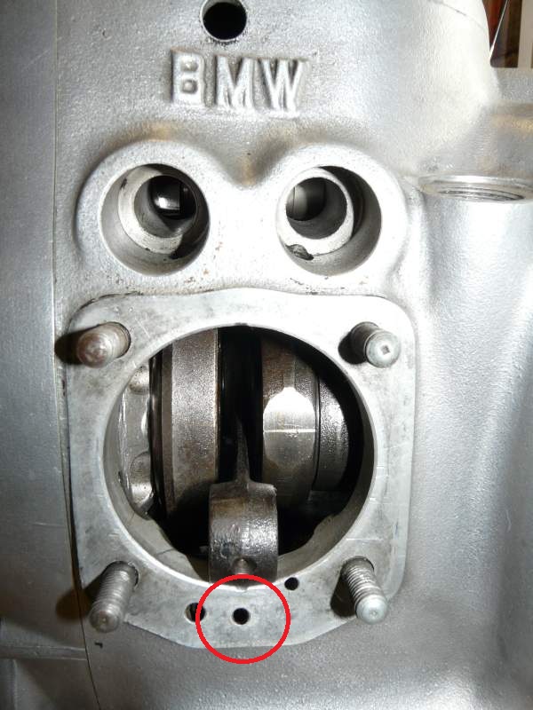 Lubrification anormale sur moteur R67/2 P1160211