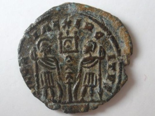 AE4 de Constantino II (GLORIA EXERCITVS) P6122311