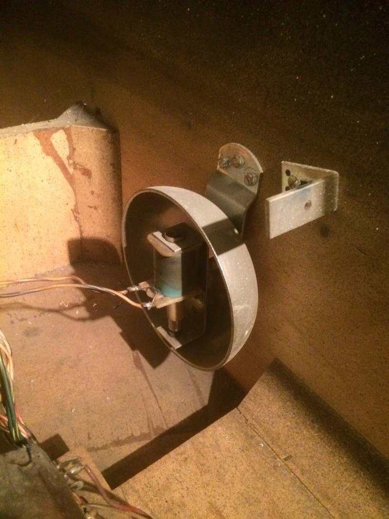 Remplacement transistor sous plateau 2N5875 Img_2910