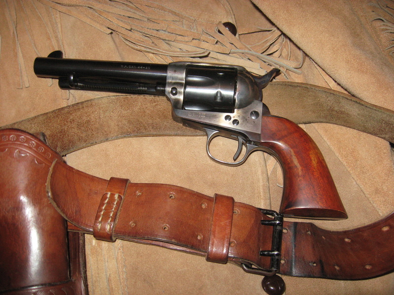 Revolvers "Western" en 45 Colt - Page 2 Img_4912