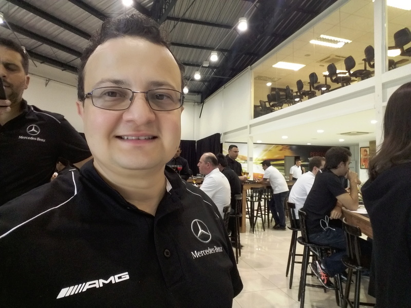 (Mercedes-AMG): AMG Performance Tour no Autódromo Velo Città 4b10