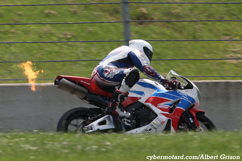 [FSBK] Magny-Cours, 7 juilllet 2013 - Page 5 4g4t8210