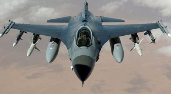 العراق يتسلم أربع مقاتلات أف 16 من أمريكا 28709-10