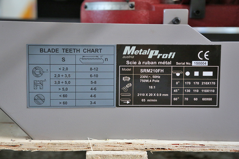 Scie à ruban à métaux MétalProfi SRM210FH 03_fyv16