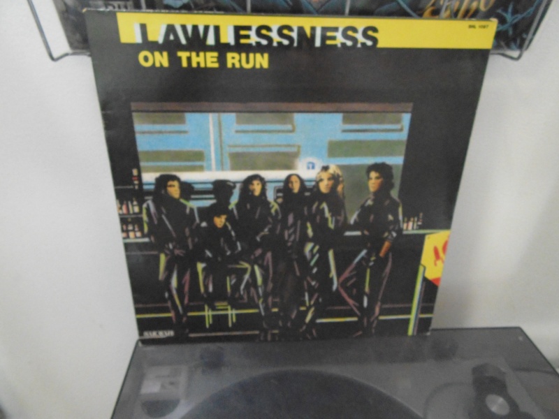 LAWLESSNESS : On the run Lawles10