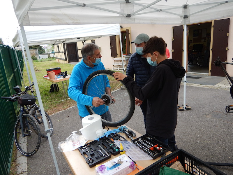 Repair café#vélos à Rixheim Dscn4317
