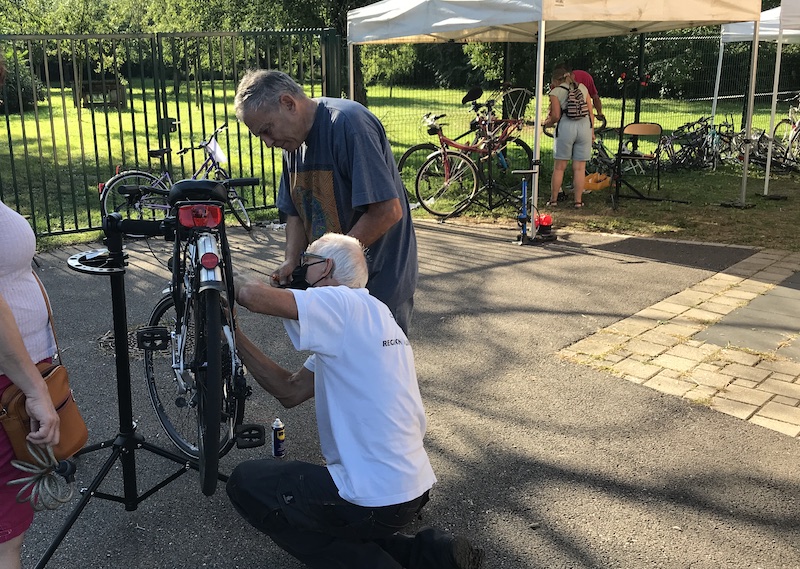 4ème Repair café#velos (le premier de cet automne) Img_7410