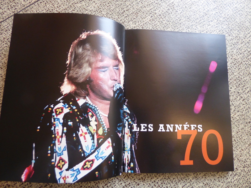 [livre] Johnny Hallyday notre icône P1070730