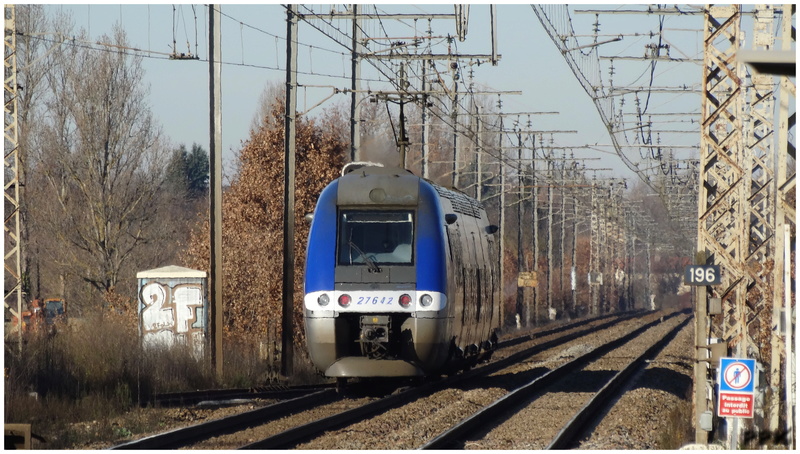 Photos et vidéos de la ligne Bordeaux - Toulouse - Narbonne - Sète (Fil 3) - Page 40 31_esc15