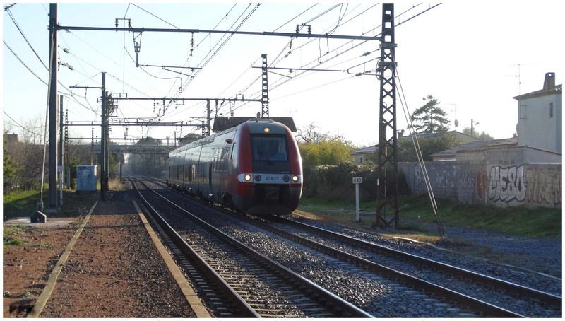 Photos et vidéos de la ligne Bordeaux - Toulouse - Narbonne - Sète (Fil 3) - Page 40 34_via12