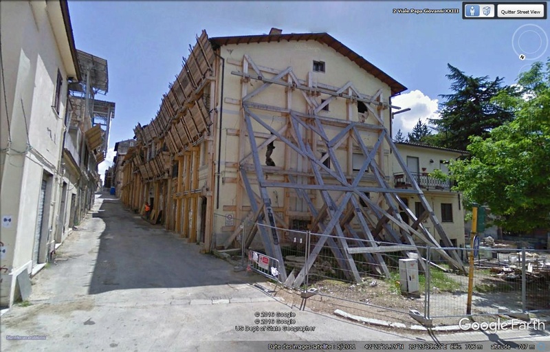 STREET VIEW : Promenade à L'Aquila... (Italie) L_aqui14